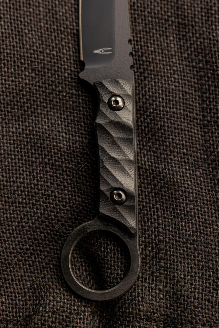 Blacked Out Ringed Nomad