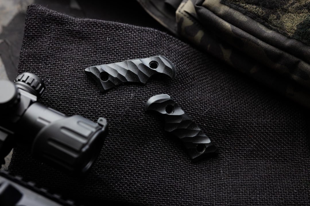 Extra Black Ringed Tanto Scales