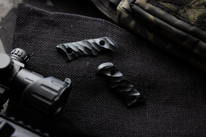 Extra Black Ringed Tanto Scales