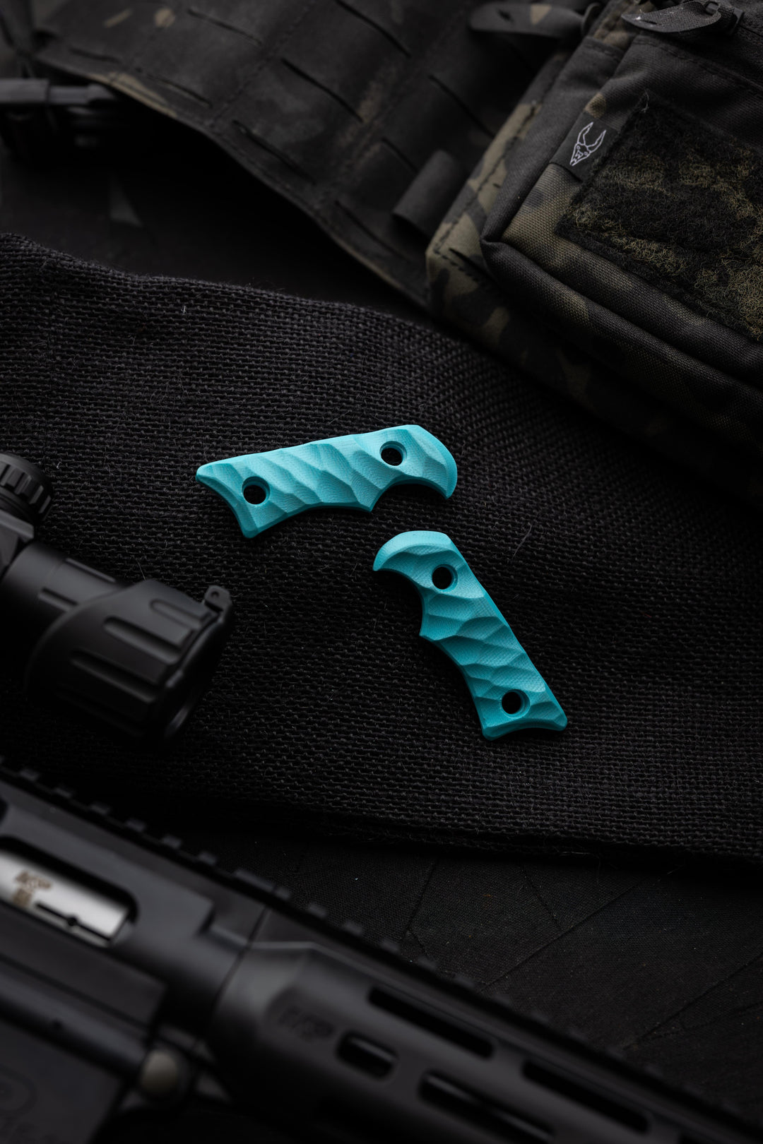 Extra Turquoise Ringed Tanto Scales