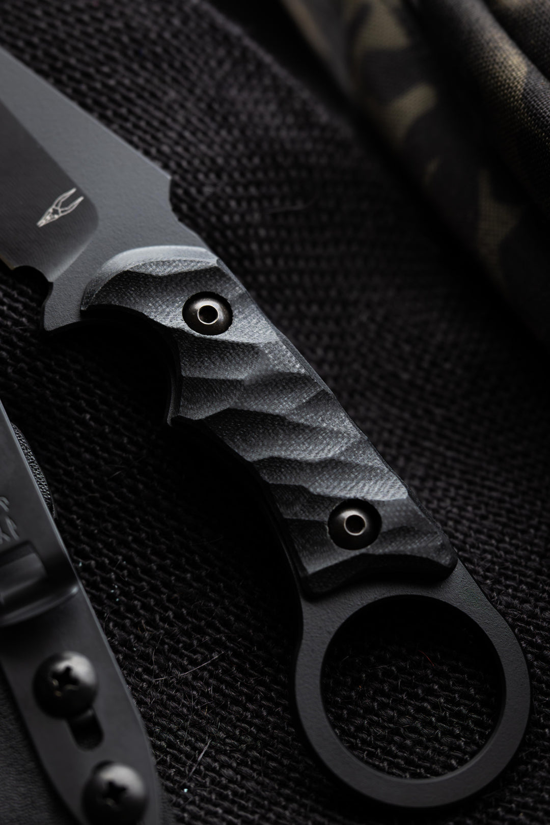 Extra Black Ringed Tanto Scales