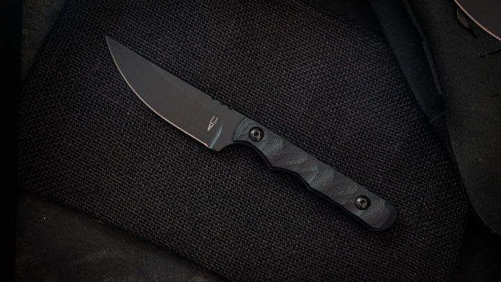 Black Straightedge Minimad