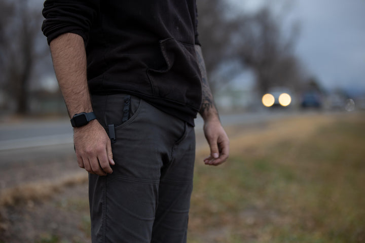 Black Straightedge Minimad