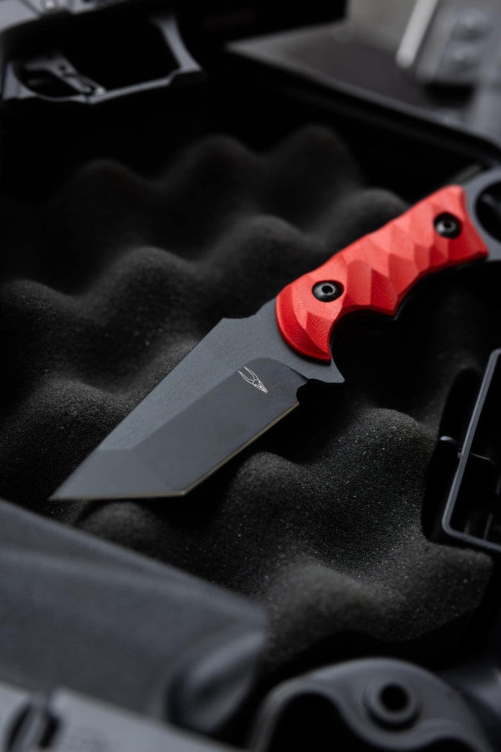 Crimson Ringed Tanto