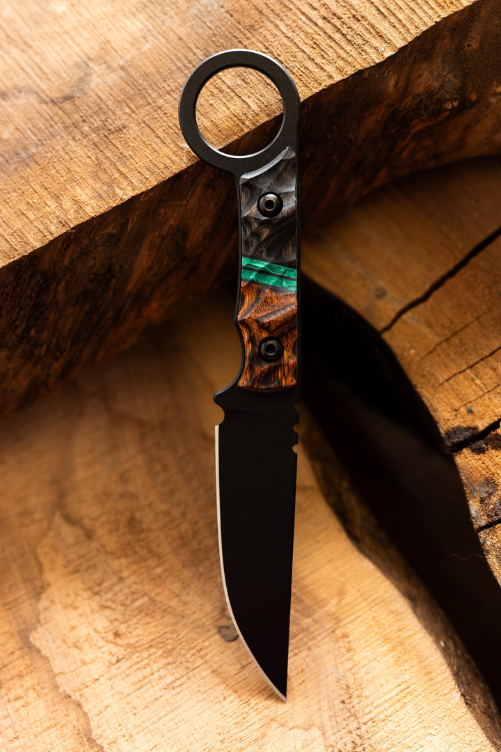 Graphite Black Malachite Ringed Nomad