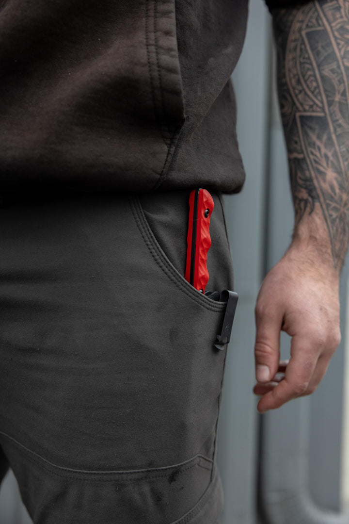 Crimson Straightedge Minimad