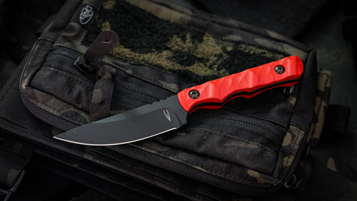 Crimson Straightedge Minimad