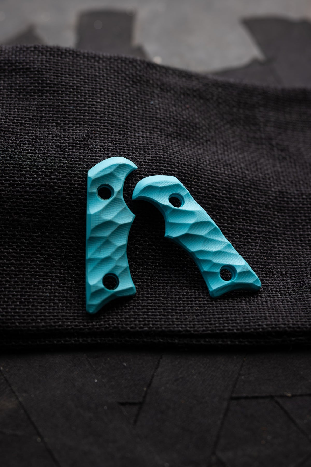 Extra Ringed Tanto Scales